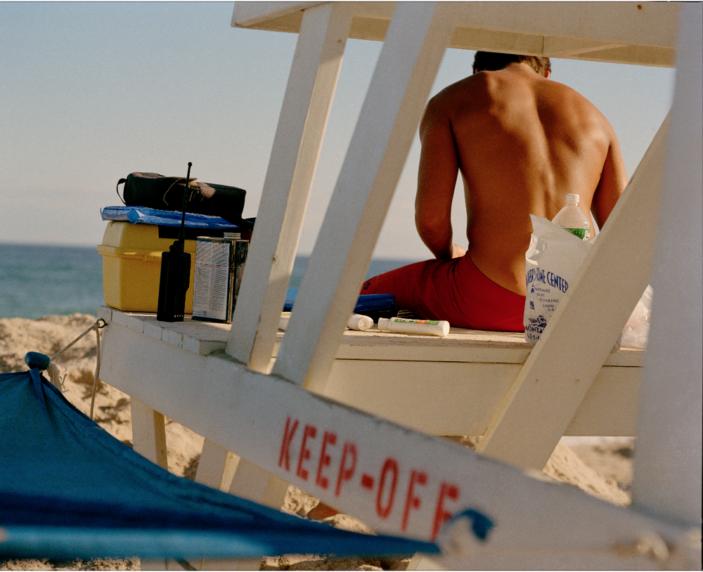 Lifeguard On Duty　Matt Albiani　ライフセーバー LIFEGUARD ON DUTY BOOK BY MATT ALBIANI — Mate Gallery